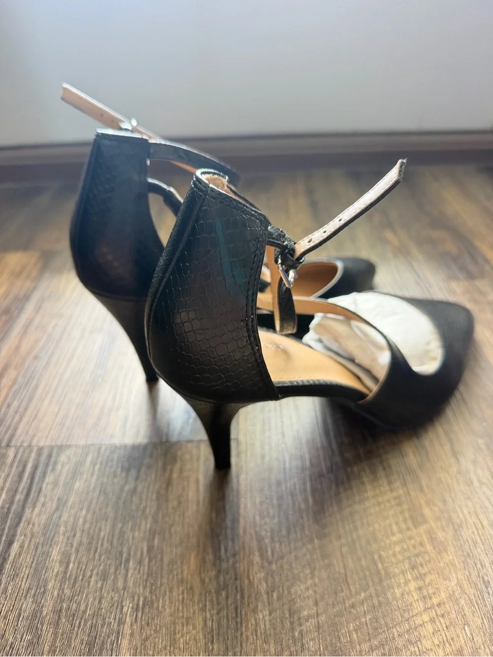 41 Hawthorn Black Ankle-Strap Pointed-Toe Heels NWOT no box